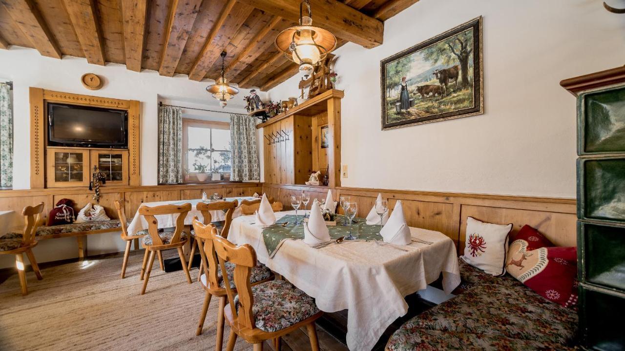 Gasthof Neuwirt Ellbögen エクステリア 写真