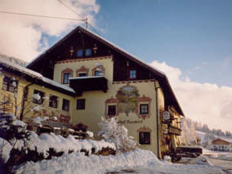 Gasthof Neuwirt Ellbögen エクステリア 写真