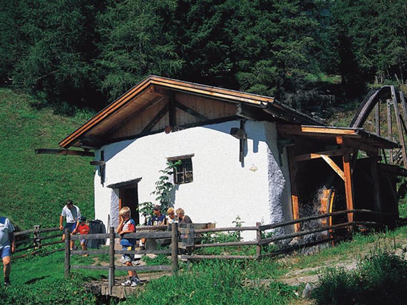 Gasthof Neuwirt Ellbögen エクステリア 写真